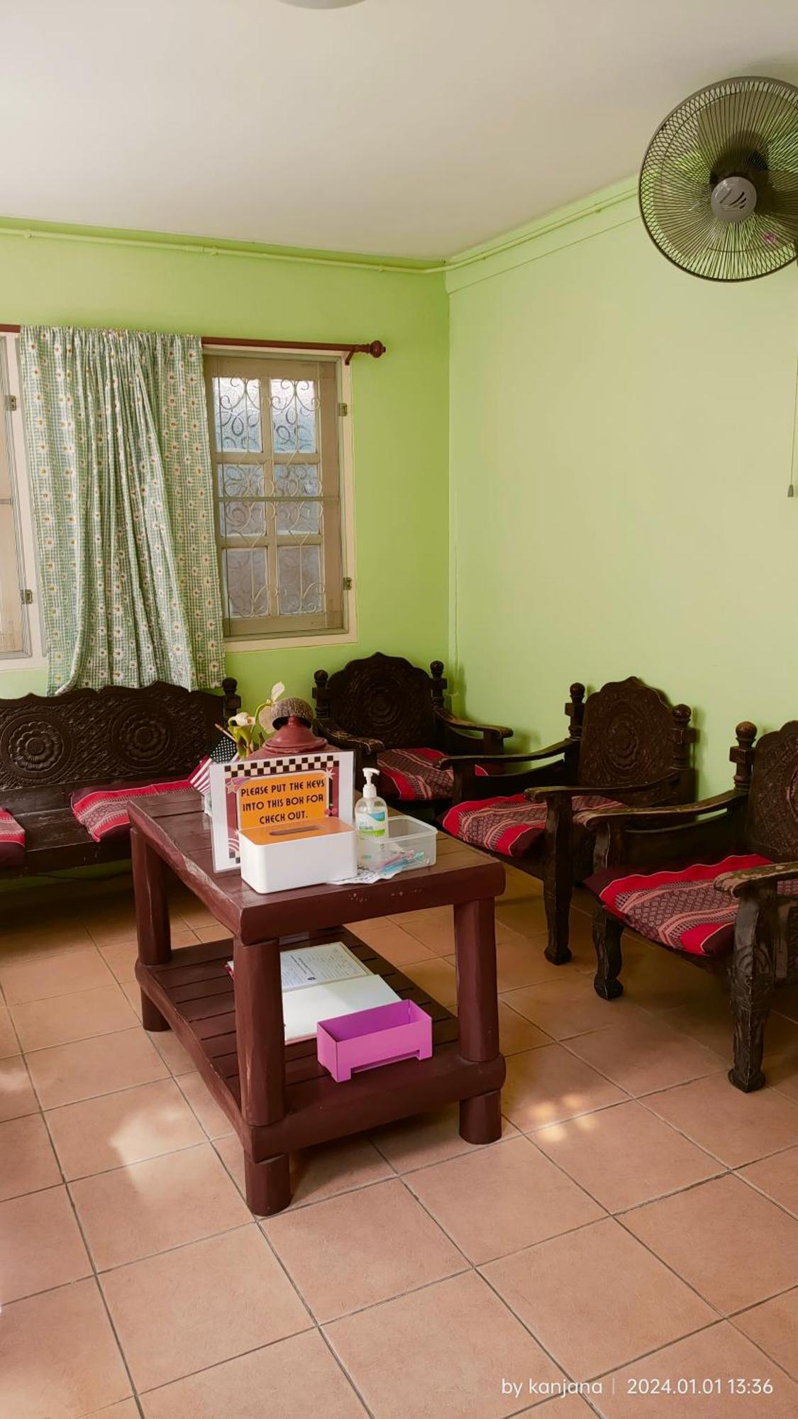 Home Stay At Tapae شيانغ ماي المظهر الخارجي الصورة