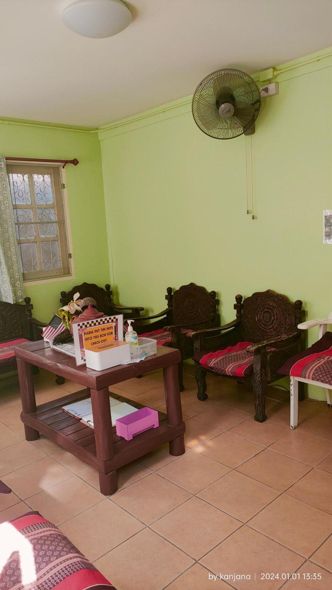 Home Stay At Tapae شيانغ ماي المظهر الخارجي الصورة