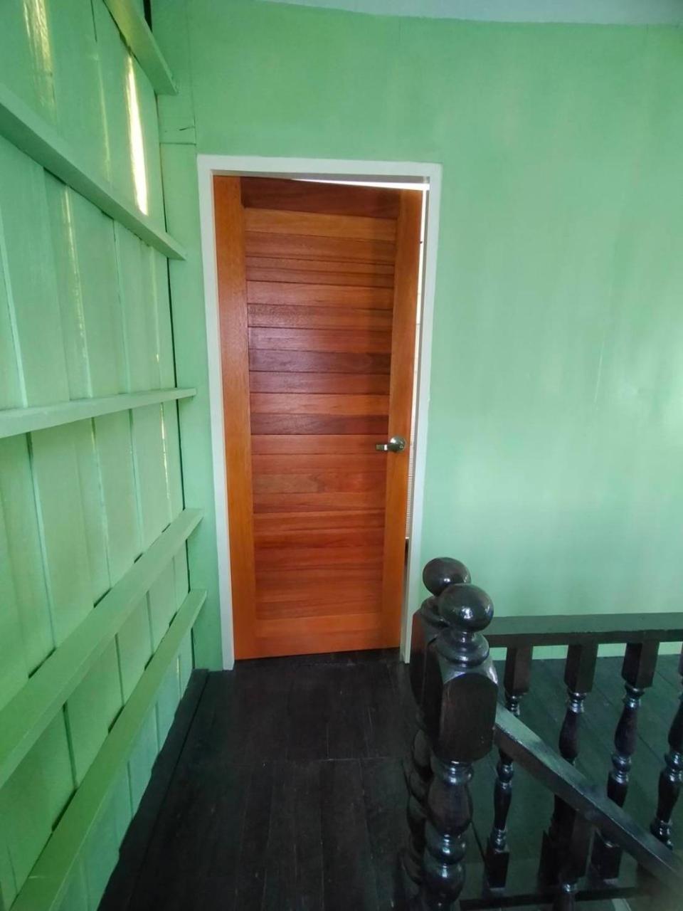 Home Stay At Tapae شيانغ ماي المظهر الخارجي الصورة